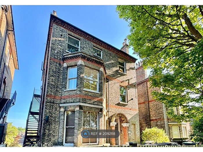 1 Bedroom Flat To Rent In Central Hill, London, SE19