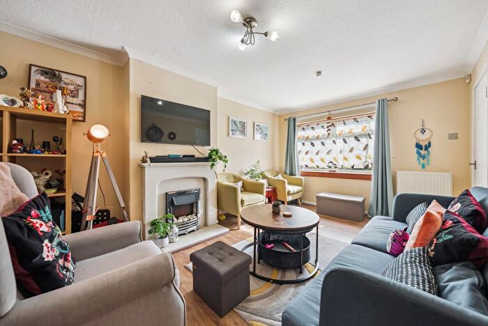 2 Bedroom Semi-Detached House For Sale In Scott Drive, Bearsden, G61