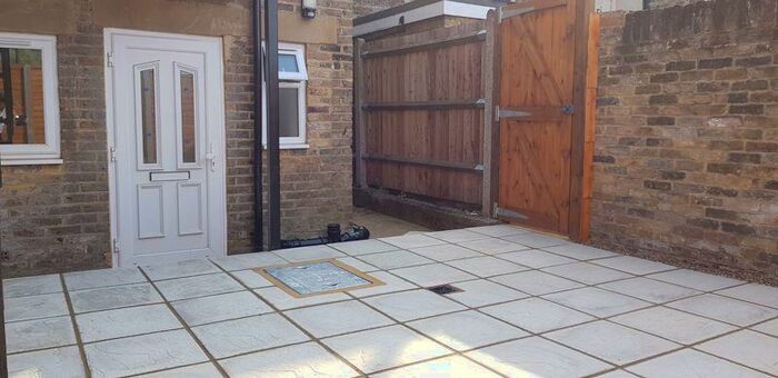 1 Bedroom Flat To Rent In New Road, Chatham, ME4