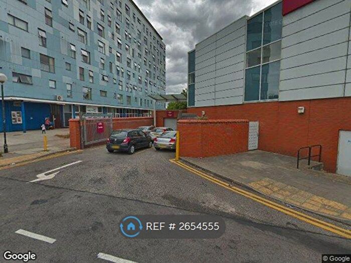 2 Bedroom Flat To Rent In Stephenson House, Bletchley, Milton Keynes, MK2