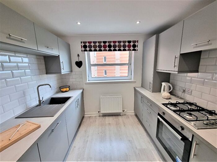 3 Bedroom Flat To Rent In Bannermill Place, City Centre, Aberdeen, AB24