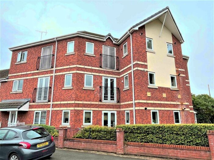 2 Bedroom Flat To Rent In Upton Green, Fordhouses, Wolverhampton, WV10