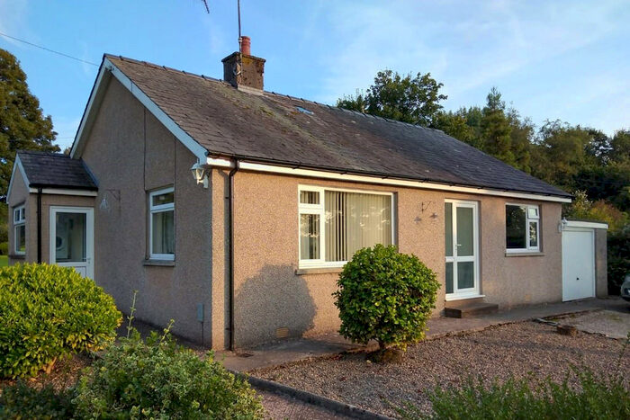2 Bedroom Detached Bungalow To Rent In Garth Row, Kendal, LA8