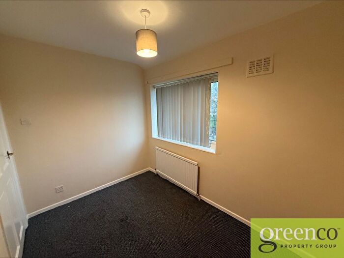 4 Bedroom Semi-Detached House To Rent In Parkway, Little Hulton, Salford, M38