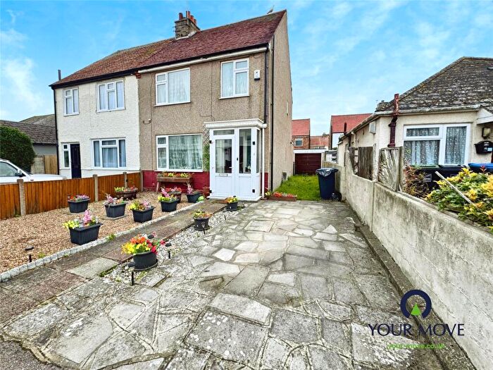 3 Bedroom Semi-Detached House For Sale In Victoria Avenue, Broadstairs, Kent, CT10