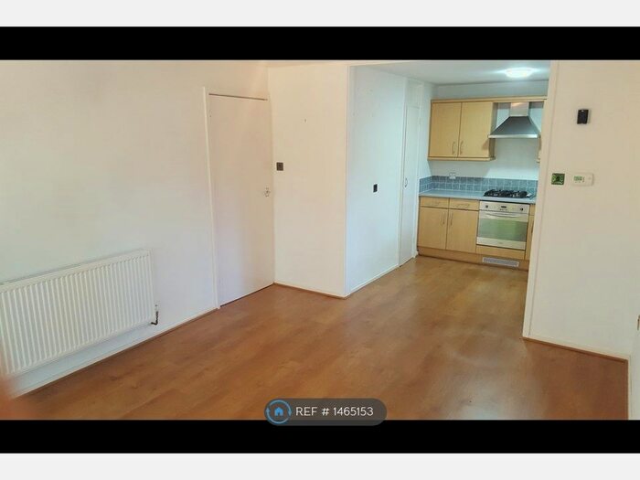 1 Bedroom Flat To Rent In Cheriton Close, Ealing, London, W5