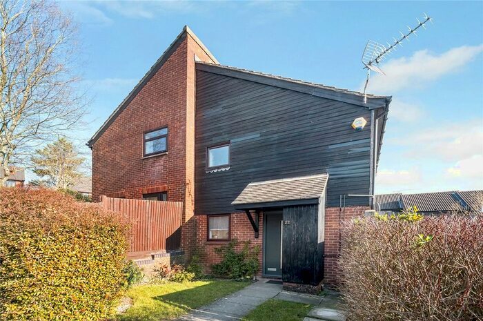 1 Bedroom Detached House To Rent In Lowden Close, Winchester, Hampshire, SO22