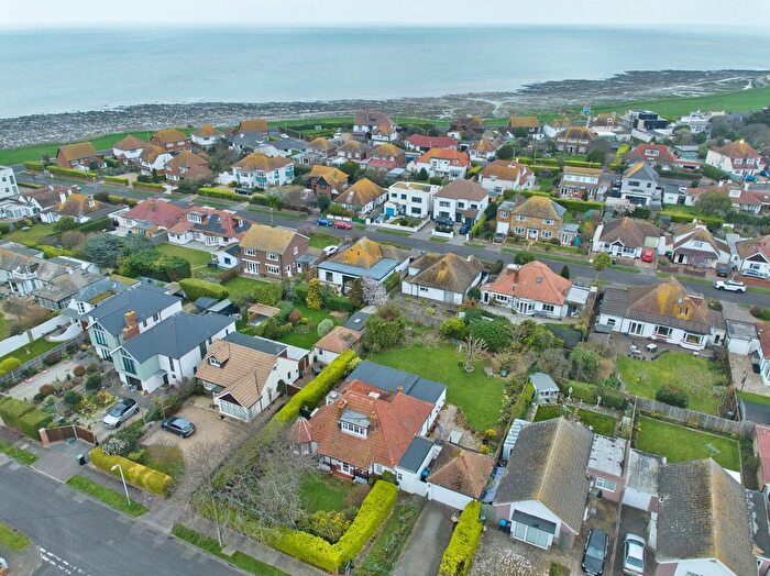 5 Bedroom Detached House For Sale In Harold Road, Birchington, Kent, CT7