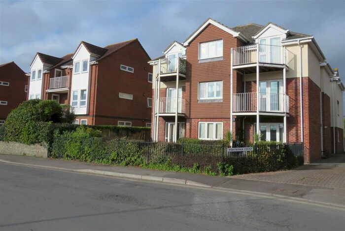 Detached House To Rent In Whitefield Road, New Milton, BH25