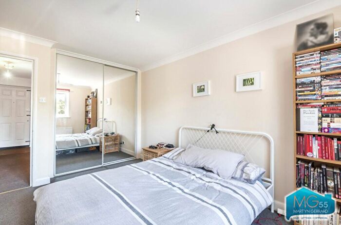 1 Bedroom Apartment To Rent In Hannay Lane, Crouch End, London, N8