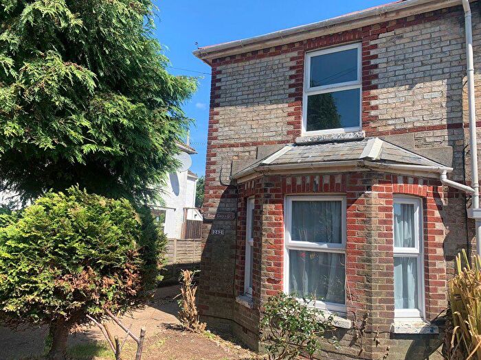 2 Bedroom House To Rent In Malmesbury Park Road, Charminster (), P05