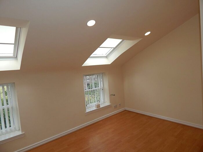 2 Bedroom Flat To Rent In Bank Street, Dundee, DD1