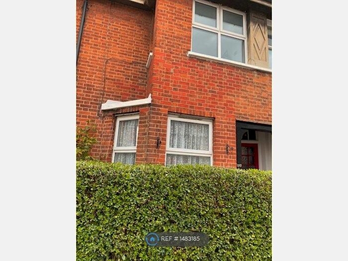2 Bedroom Terraced House To Rent In Derinton Road, London, SW17