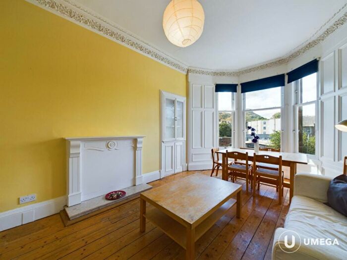 2 Bedroom Flat To Rent In Dalziel Place, Meadowbank, Edinburgh, EH7