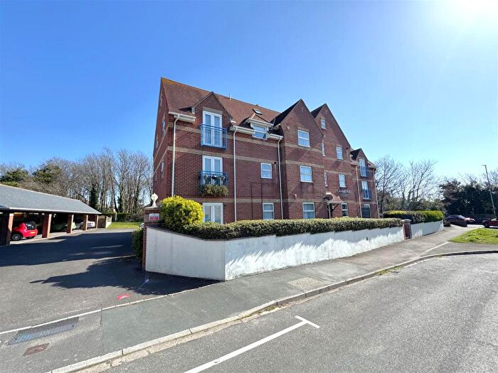 2 Bedroom Apartment For Sale In Verne Road, Rodwell, DT4