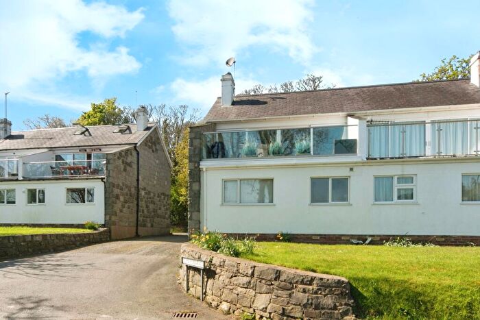 2 Bedroom End Of Terrace House For Sale In Glyn Y Marian, Llanbedrog, Gwynedd, LL53