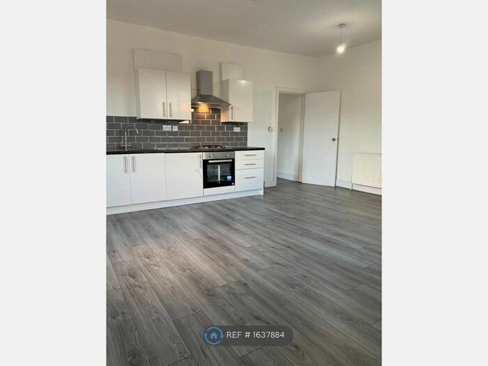 1 Bedroom Flat To Rent In Birmingham Street, Oldbury, B69