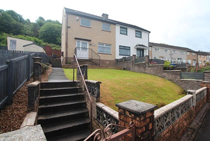 2 Bedroom End Of Terrace House For Sale In Forfar Road, Greenock, PA16