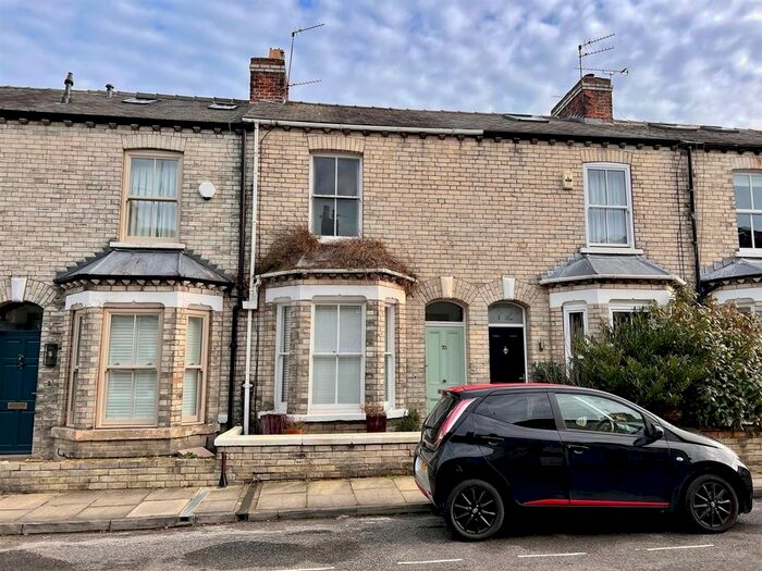 2 Bedroom Terraced House To Rent In Russell Street, York, YO23