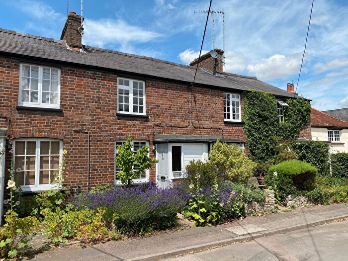 2 Bedroom Cottage For Sale In Lower Church Street, Cuddington, HP18