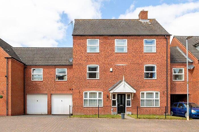 6 Bedroom Link Detached House For Sale In Jackson Road, Bagworth, LE67