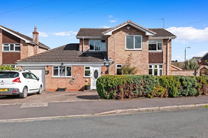 4 Bedroom Detached House For Sale In Suffolk Way, Droitwich, Worcestershire., WR9