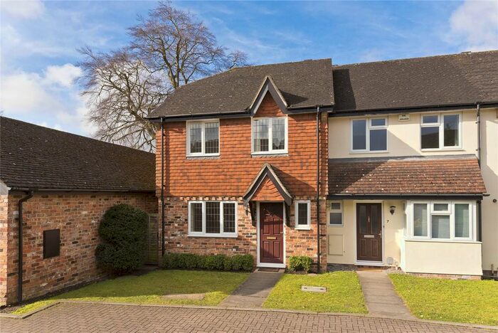 3 Bedroom End Of Terrace House To Rent In Old School Mews, Weybridge, Surrey, KT13