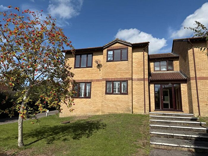 1 Bedroom Flat To Rent In Blenheim Close, Peasedown St John, BA2