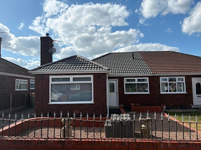 3 Bedroom Bungalow To Rent In Upland Drive, WN4