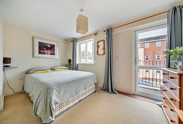 3 Bedroom Terraced House For Sale In Arthur Milton Street, Bristol, BS7