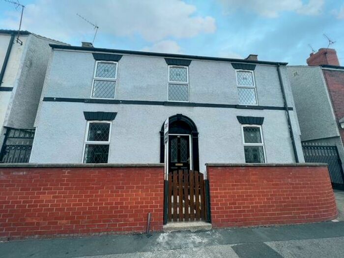 5 Bedroom Detached House To Rent In Milton Road, Rotherham, South Yorkshire, S65