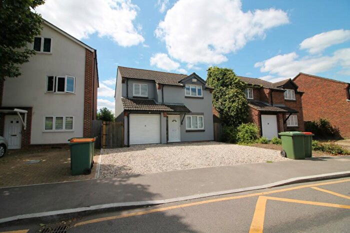 4 Bedroom Detached House To Rent In West Beckton, London, E16