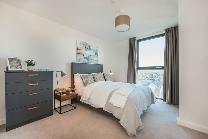 2 Bedroom Apartment To Rent In The Well House, Sutton, SM1