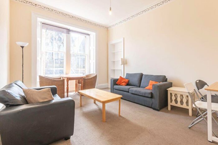 3 Bedroom Flat To Rent In L Gillespie Place, Edinburgh, EH10