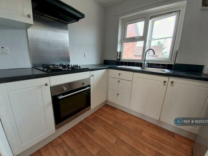 1 Bedroom Maisonette To Rent In Lincoln Close, Welwyn Garden City, AL7
