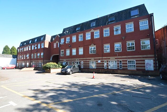 2 Bedroom Apartment To Rent In Langham House, Mill Street, Luton, Bedfordshire, LU1