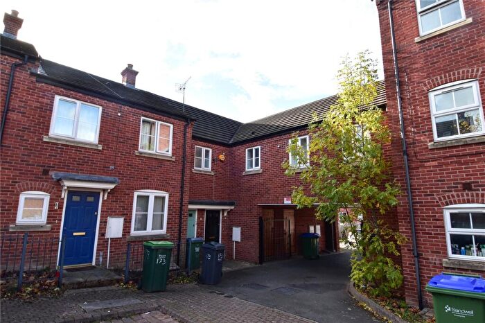 2 Bedroom Maisonette To Rent In Shenstone Road, Edgbaston, Birmingham, West Midlands, B16