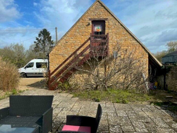 Studio To Rent In Hardwick, OX29