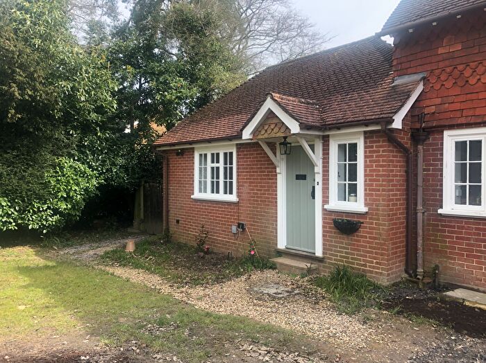Studio To Rent In Swan Lane, Edenbridge, TN8
