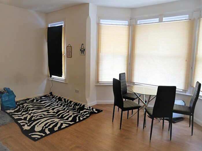 Studio To Rent In Lady Margaret Road, Southall, UB1