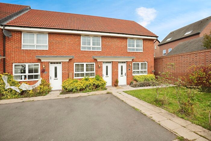 2 Bedroom Terraced House For Sale In Woodward Drive, Warwick, CV34