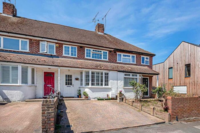 3 Bedroom Terraced House For Sale In Piggotts Road, Caversham, Reading, Berkshire, RG4