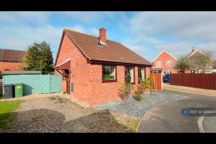 2 Bedroom Bungalow To Rent In High House Avenue, Wymondham, NR18