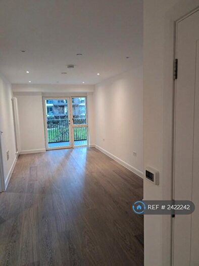 1 Bedroom Flat To Rent In London, London, E16