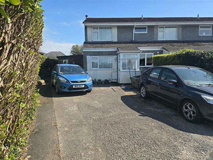 3 Bedroom End Terrace House For Sale In Tor View, Tregadillett, Launceston, PL15