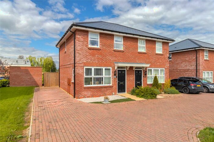 2 Bedroom Semi-Detached House For Sale In Heath Way, Shenley, Radlett, Hertfordshire, WD7