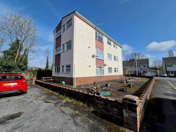 2 Bedroom Flat To Rent In Mill House Flats, Millfield, Bridgend, CF31