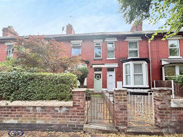 3 Bedroom Terraced House For Sale In Ruskin Road, Crewe, CW2