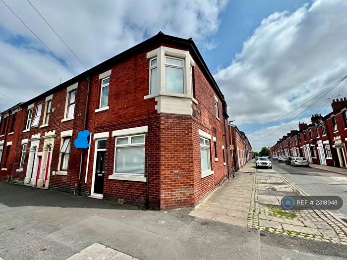 4 Bedroom End Of Terrace House To Rent In Eldon Street, Preston, PR1