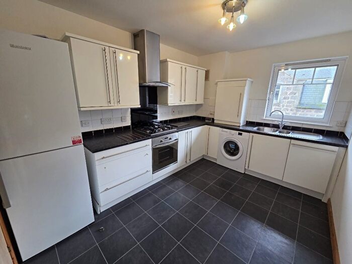 2 Bedroom Flat To Rent In St Clair Street, City Centre, Aberdeen, AB24